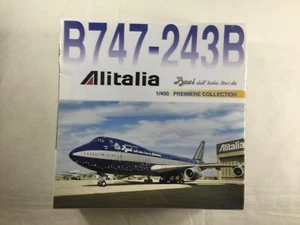 Dragon Wings 55082 1:400 Diecast Airliner Alitalia Boeing 747-243B Baci - Picture 1 of 1