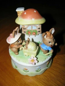 Lefton Osterhasenfamilie Spieluhr Osterumzug SCHÖN - Bild 1 von 8