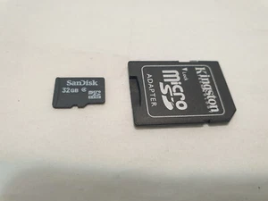 SanDisk 32GB Class 4 - microSDHC Memory Card- (SDSDQM-032G-B35) with Adapter - Photo 1 sur 4