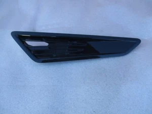 2016-2018 Chevrolet Camaro SS Left Driver Side Hood Scoop Vent 23403777 USED - Picture 1 of 9