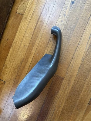 Toyota Sequoia Tundra 2001-2007 puerta conductor manija izquierda reposabrazos reposabrazos OEM BRONCEADO Foto 1 de 4