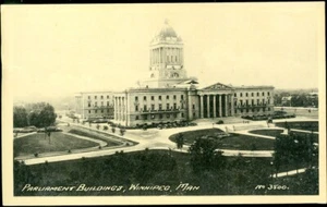 PARLIAMENT BLDGS - WINNIPEG, MAN POSTCARD - Imagen 1 de 1