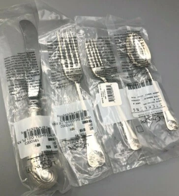 Williamsburg Shell by Kirk Stieff Sterling Silver 4 piece Place Settings, New - Image 1 of 3