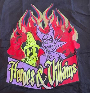 Disney Heroes & Villains T Shirt Adult Small S - Picture 1 of 8