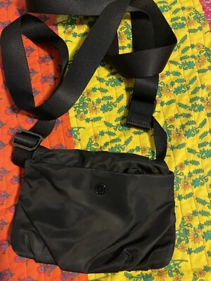 Lululemon Essential Yoga Mat Portador con Correas y Desmontable Negro Nylon Bolsa Bolso Foto 1 de 4