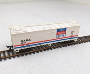 Vintage HO Scale NADX Train Car 2646 AMWAY Model Railroad Life Like Reefer - Picture 1 of 6