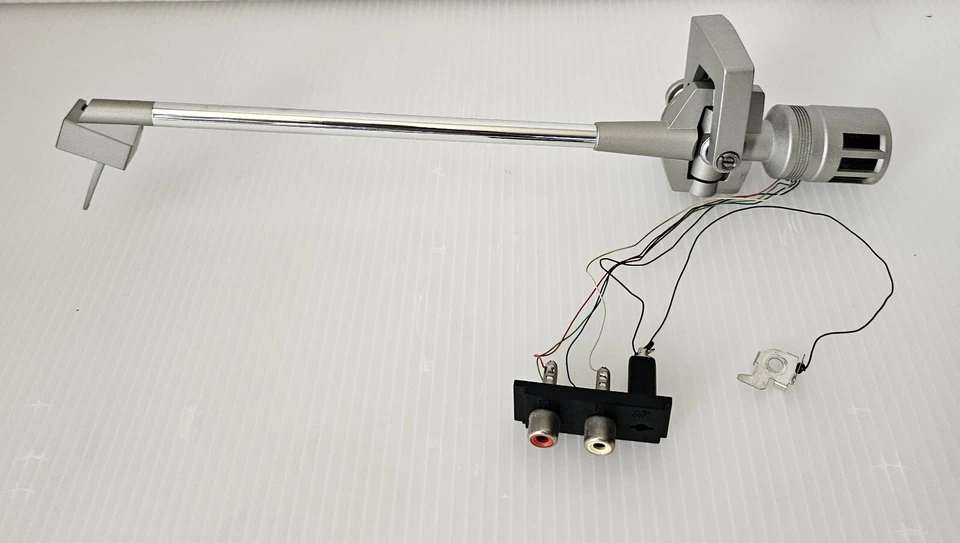 Technics SL-B300 转盘音响,原装原始设备制造商零件 — 第 1/4 张图片