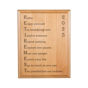 Retirement Gifts Wood Wall Plaque, 2025 Appreciation Award for Men or Women - Foto 1 di 5