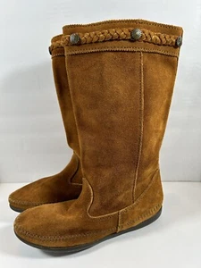 Minnetonka Moccasin Women’s Plain Calf Hi Top Boots 6 - Picture 1 of 7