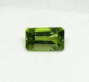 3.33ct Olive Green Apatite - Emerald Cut - 11x7mm - Madagascan Loose Gemstone - Picture 1 of 8