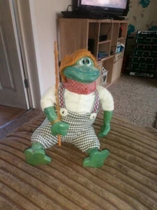 Russ Frog Fishing - Picture 1 of 6