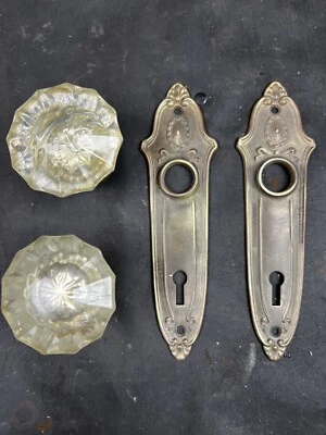 Sargent Marian (Adam) Brass Passage Set Knobs, Plates, Mortise 1890s To 1920 - Image 1 of 4
