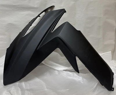 KYMCO X-Town 125 Front RH Side Panel / Mold, M BLK OEM #64302-ABD2-C00-66P #L822 - Image 1 of 4
