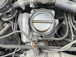 BMW 750 Li 4.8L V8 RWD Throttle Body 2006-2010 OEM - Picture 1 of 5