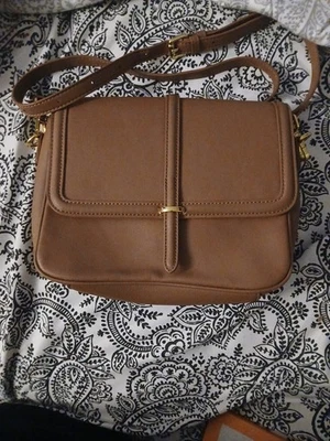 Cartera marrón mediana Sole Society Foto 1 de 4