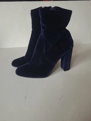 Steve Madden US 8 M Edit Blue Velvet Ankle Boots with Block Heel Sock Stretch - Image 1 of 4