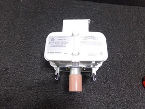 LITHONIA LIGHTING TPG 400MP M TB SCWA HSG, Ballast, Open Glass, High Bay, (TJ) - Picture 1 of 7