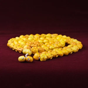 Teschio Baba Mala Giallo Catena Intagliato a Mano Pietra Steampuk 18mm 600g - Foto 1 di 3