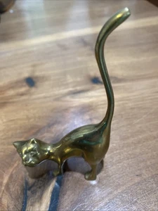 Cola soporte anillo gato gatito latón macizo vintage - Imagen 1 de 7