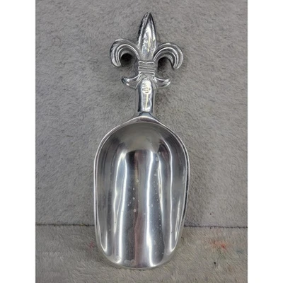 Cuchara de metal Fleur de Lis para servir tono plateado utensilio de cocina decorativo Foto 1 de 4