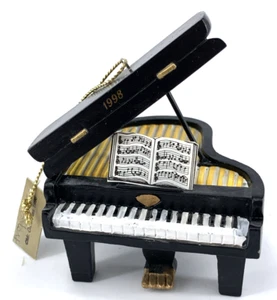Mr Christmas Grand Piano Christmas Ornament Wood Hand Painted 1998 Vtg - Picture 1 of 7