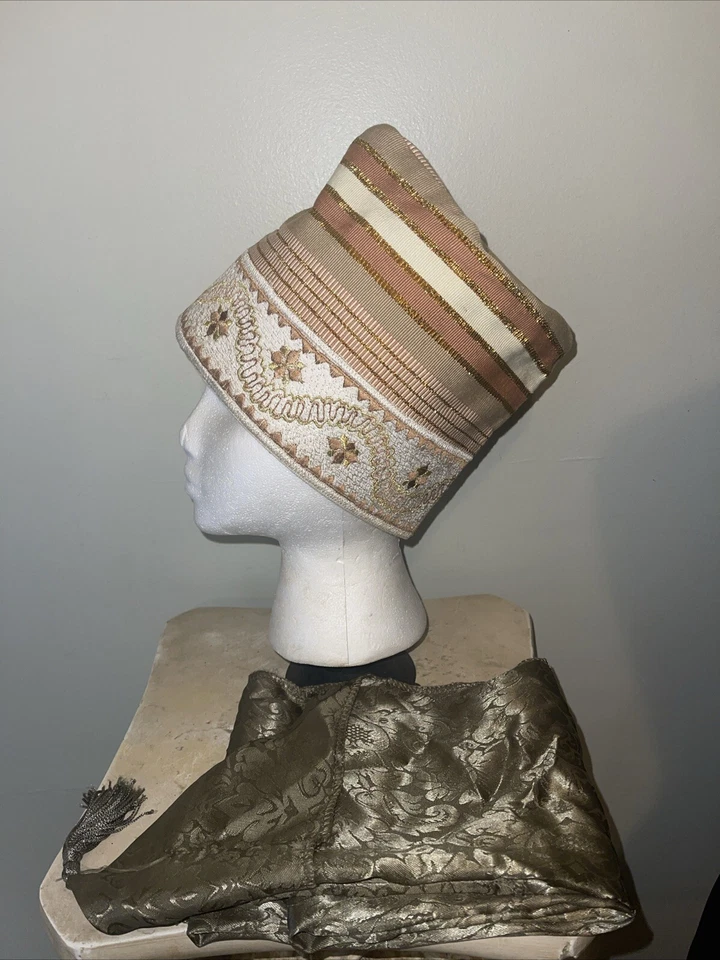 AFRICAN DANSHIKI 2 Piezas Bordado Oro Sobre Guinea Blanca Foto 1 de 4