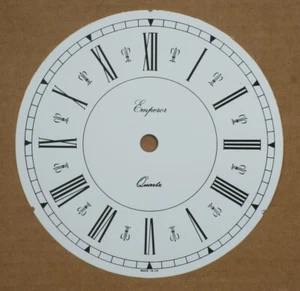 OROLOGIO CARD ROMANO BIANCO 5,3/4 pollici 147 mm QUADRANTE con decorazione fluer de lys. - Foto 1 di 1