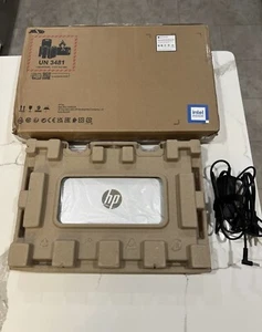 NOB HP 15-dy0021ds 15" Laptop Celeron N4020 8GB 256GB SSD Win10 Silver - Picture 1 of 3