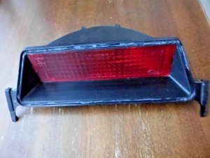 Land Rover Range Rover Classic - Tercera luz de freno **SIN BOMBILLA NI ENCHUFE** - Imagen 1 de 10