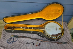 Vintage Unbranded 5-String Bluegrass Banjo with Deluxe Gold-Tone Hardware & Case - Picture 1 of 23