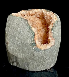 Beautiful Sparkly Peach Stilbite Mineral Crystal Cluster Geode From Poona India - Picture 1 of 9