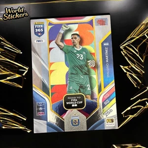 Panini Adrenalyn XL Fifa 365 - 2026 Fußball Karte FWC1 Emiliano Martinez - Picture 1 of 1