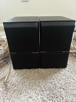 Par de altavoces de cine en casa Beovox Cx50 Bang and Olufsen negros con cable de altavoz Foto 1 de 4