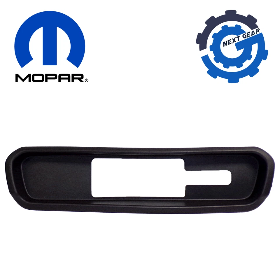 Nuevo bisel de enganche de remolque trasero Mopar 2017-2022 Jeep Compass Trailhawk 5UP66RXFAB fabricante de equipos originales Foto 1 de 4