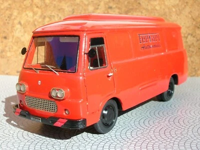 kit Fiat Furgone 625 Assistenza Corse Ferrari - IV Model Factory 1/43 - Immagine 1 di 4