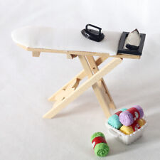 Juego de 7 piezas/accesorios a sastre de mesa de planchado en miniatura para casa de muñecas 1:12