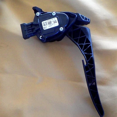 Sensor de posición del pedal acelerador AC Delco 13237352 para Chevrolet Impala, Buick Foto 1 de 2