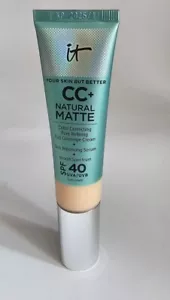It Cosmetics Your Skin Better cc+ natural matte color correcting 1.08 Fair BG - Picture 1 of 4