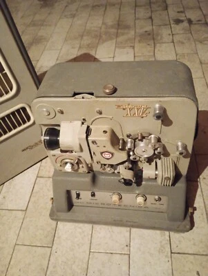 Proiettore Micron XXVc - Immagine 1 di 3