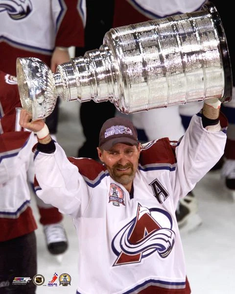 RAY BOURQUE Raising Cup 2001 Stanley Cup Champions 8x10 Foto COLORADO AVALANCHA Foto 1 de 1