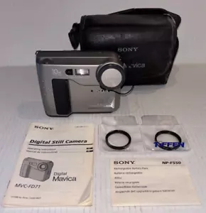 SONY MAVICA DIGITAL STILL CAMERA / MVC-FD71 (With Case, Used, Untested) - Picture 1 of 7