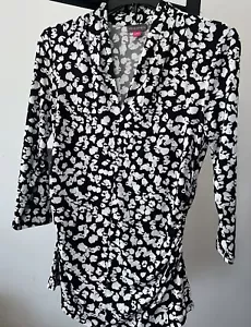 VINCE Camuto Top / blouse. Size Small Black White Gray - Picture 1 of 6