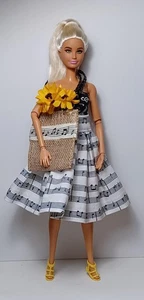 BARBIE-MUSIC PRINT FABRIC OUTFIT-4 PC WITH SHOPPING BAG-pattlancaste-5 - Picture 1 of 7