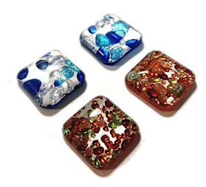 Cabochon in vetro fuso dicroico quadrato tonalità blu-teal e marrone-verde su argento - Foto 1 di 6