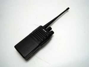 LUITON LT-458 Frequency 400-470MHz Pwr Output 3-5W Two Way Radio W/ Battery - Picture 1 of 4