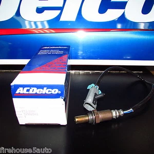 Sensor de oxígeno ACDelco 213-3207 - Calentado (Posición 1) GM OE 12592592 - Imagen 1 de 1
