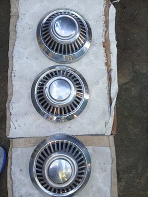 Cubierta de rueda tapacubos Dodge Jeep camioneta Power Wagon Chrysler Plymouth Mopar Foto 1 de 4