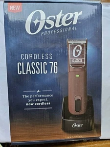NUOVO Oster Cordless Classic 76 Salon Barbiere Lama Staccabile Tagliabordi Rosso/Borgogna - Foto 1 di 6
