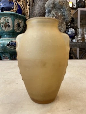 Vase Art Déco en pâte de verre - Photo 1/4