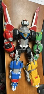 VOLTRON Legendary Defender 16" Combiner Lions Playmates Dreamwork 2017 - Foto 1 di 1